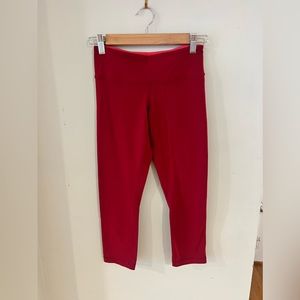 Lululemon Red Crops size 4